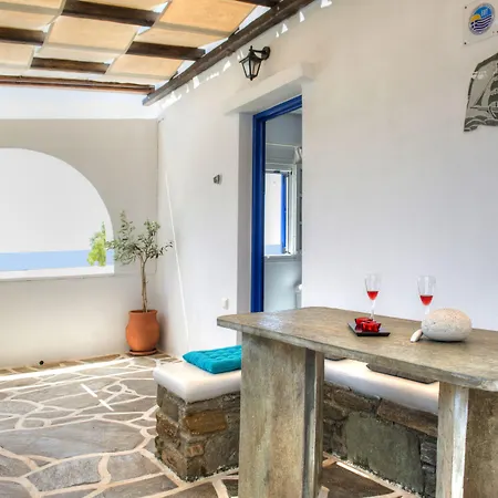 Porto Vlastos * Agios Ioannis (Tinos)